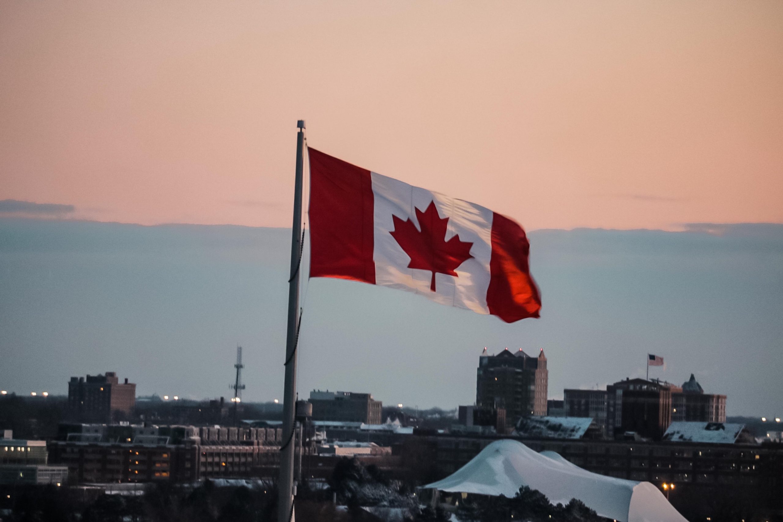 Canada’s H1-B Visa Program: Unforeseen Outcomes Canada’s H1-B Visa Program: Unforeseen Outcomes