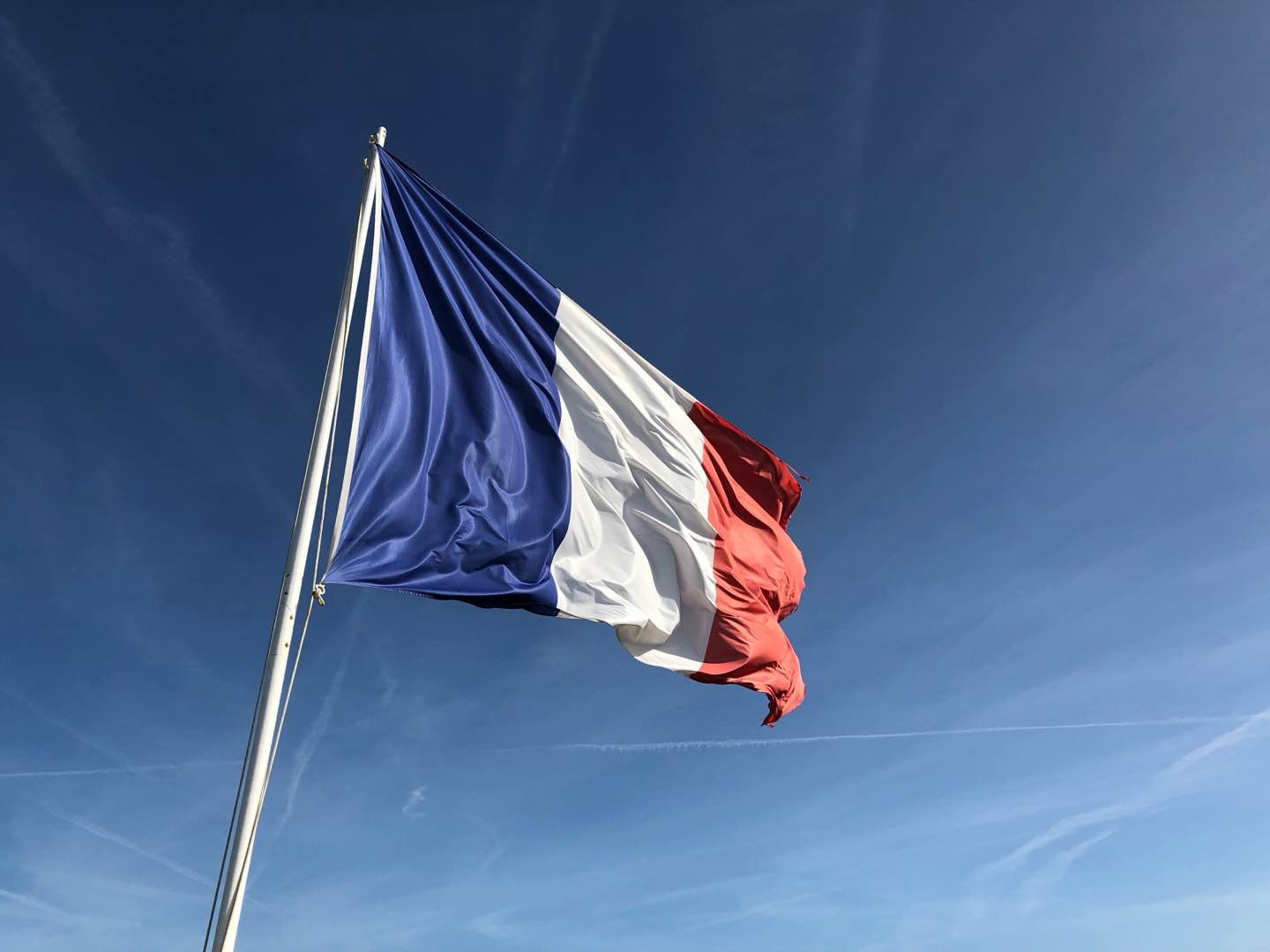 France Minimum Wage 2024 Increases: Impact on Businesses and EU Blue Card Salary Threshold