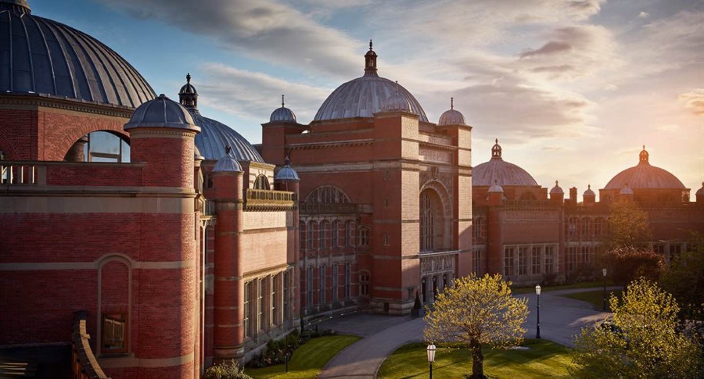 Birmingham University Apologizes for Confusing Sikhs and Muslims in Blunder Birmingham University Apologizes for Confusing Sikhs and Muslims in Blunder