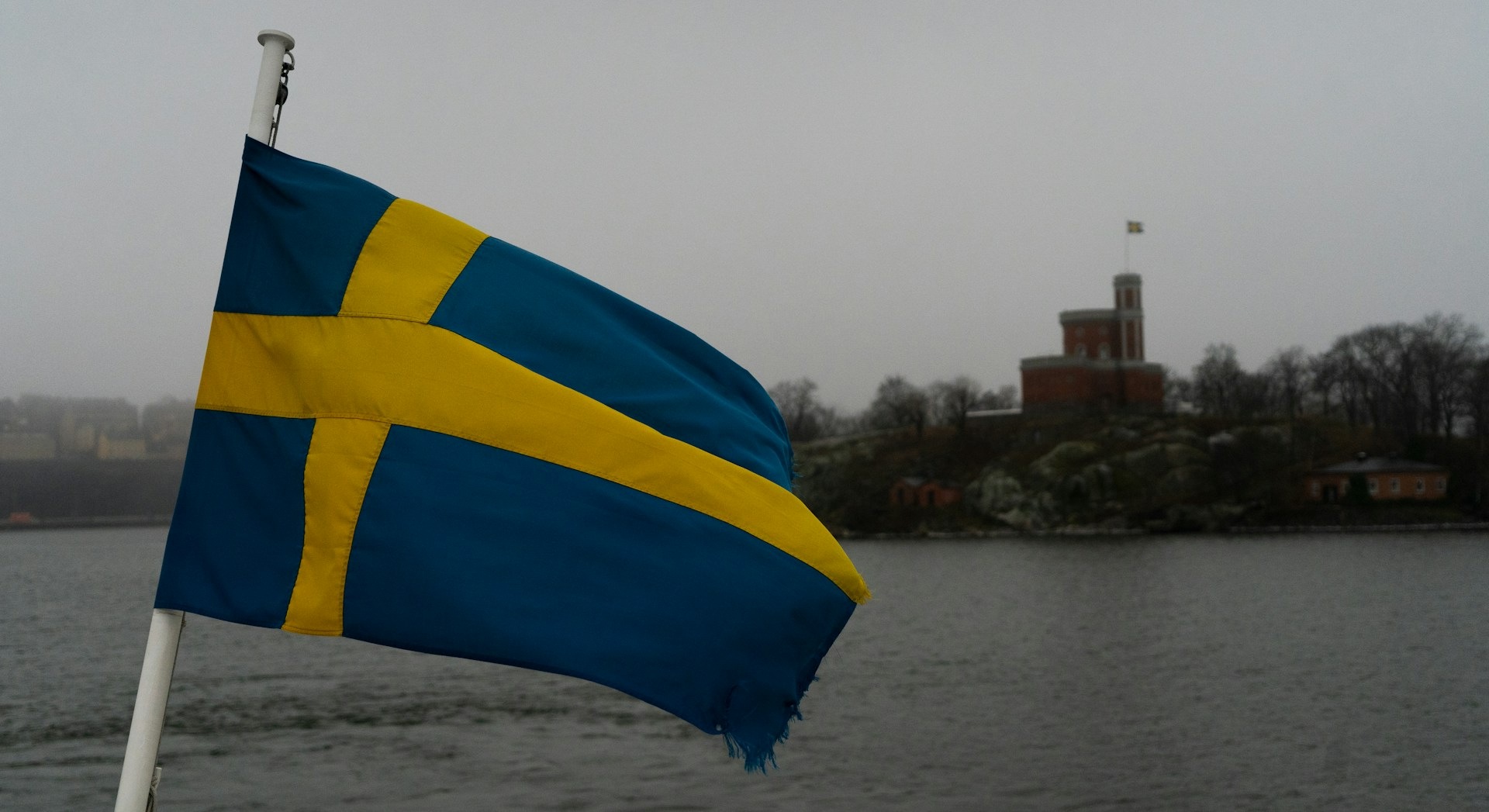 Sweden Repeals ‘Track Change’: What It Means for Work Permit Holders Sweden Repeals ‘Track Change’: What It Means for Work Permit Holders