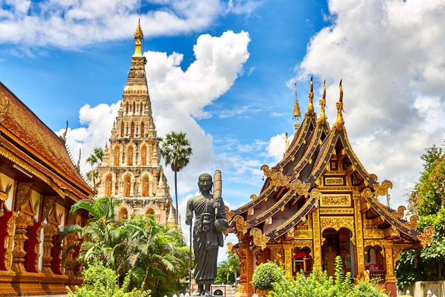 Thailand to Halve Visa-Free Stay for Tourists to 30 Days Thailand to Halve Visa-Free Stay for Tourists to 30 Days