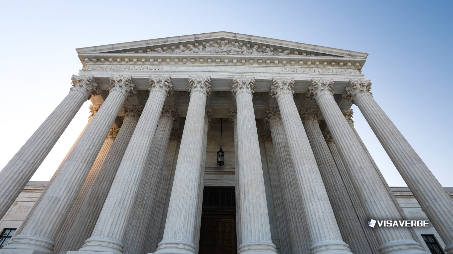 Trump Administration Pushes Court to Weigh Limiting Birthright Citizenship