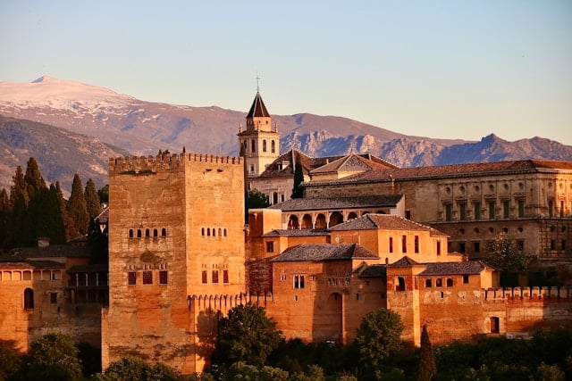 Spain National (Type D) Family Reunification Visa: Who Can Apply? Spain National (Type D) Family Reunification Visa: Who Can Apply?