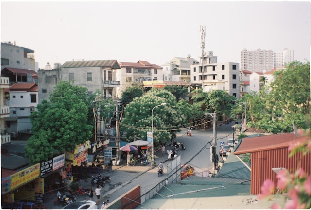 Joint Property Ownership When a Spouse Is Temporarily in the U.S.