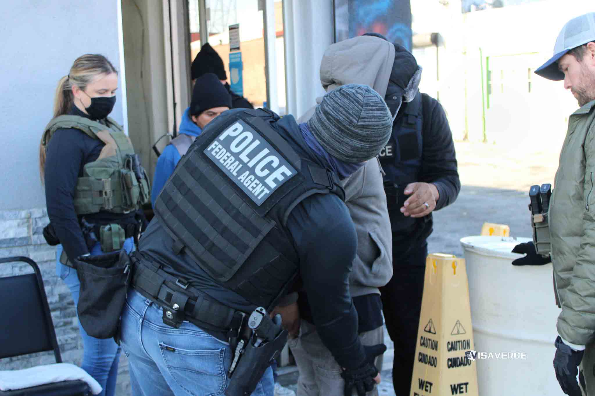 ICE Plans Bounty Hunter Army To Locate And Deport Immigrants