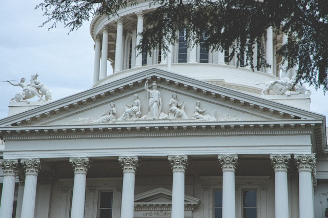 Kentucky indicts six foreign nationals for immigration and gun offenses