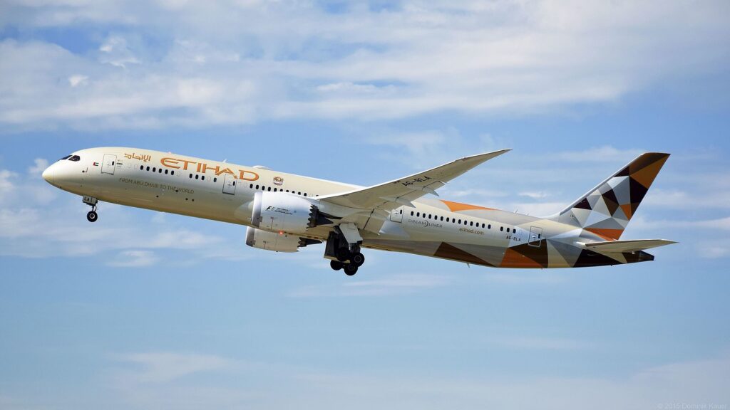 Etihad to Operate Four Daily Nonstop Flights Between Abu Dhabi and Karachi from Oct 1, 2025