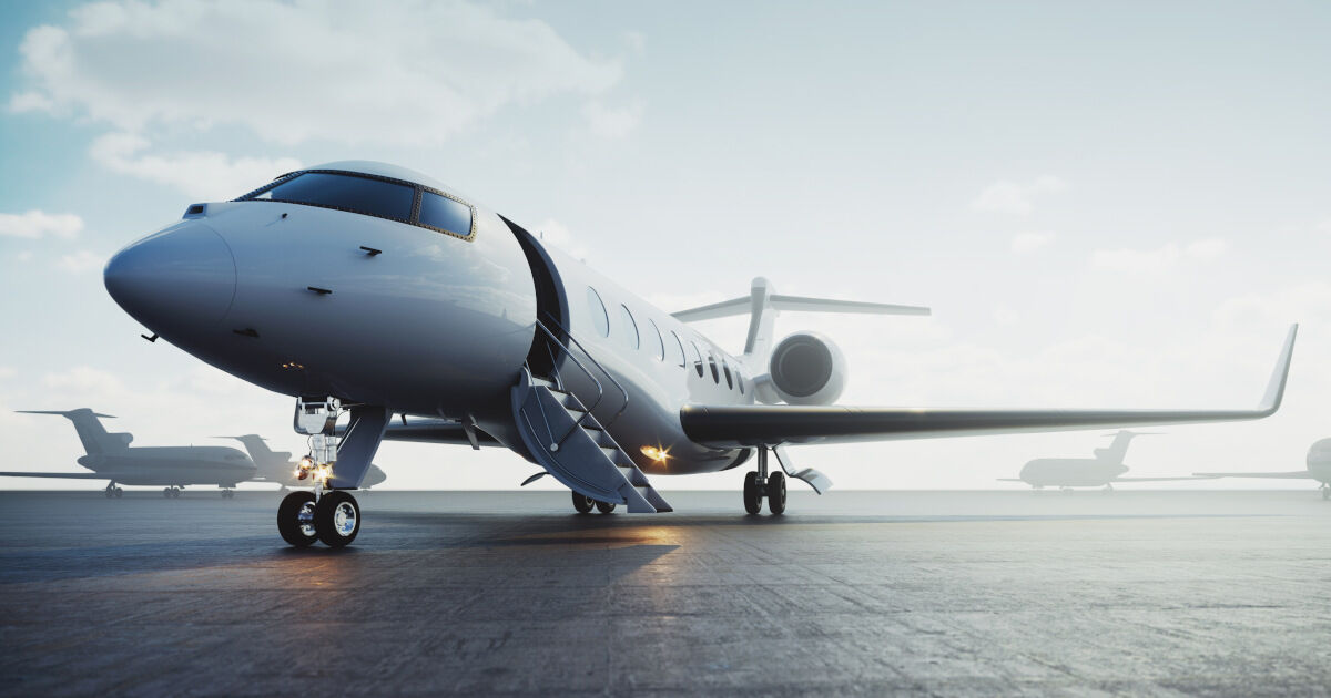 FAA Bans Private Jets at 12 Major US Airports Over Staffing Shortages