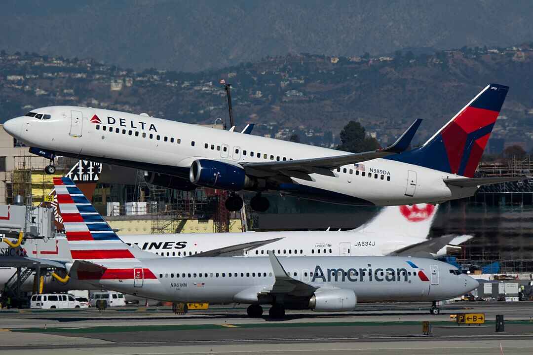 Over 5,000 Flight Disruptions Impact Major Airlines Across US Hubs