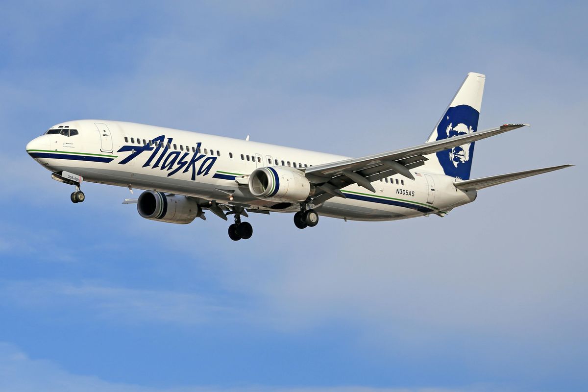 Alaska Airlines CEO Champions AI Upgrades for Safer, Greener Flights