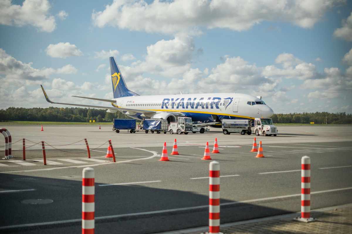 How Technical Failures Are Disrupting Ryanair, United, and Air India Flights How Technical Failures Are Disrupting Ryanair, United, and Air India Flights