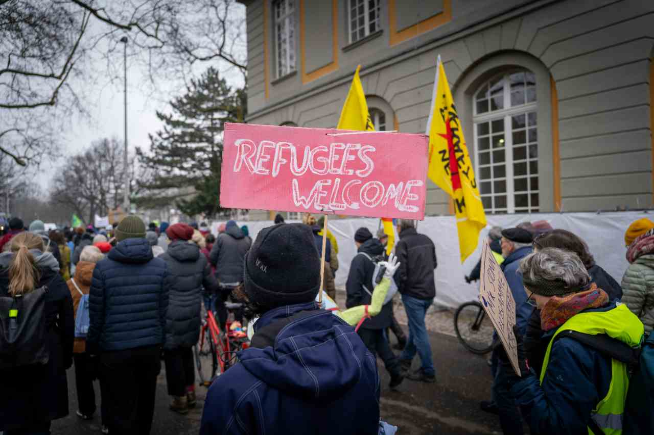 Oregon Immigrant Rights Groups Sue ICE Over Denied Access to Counsel