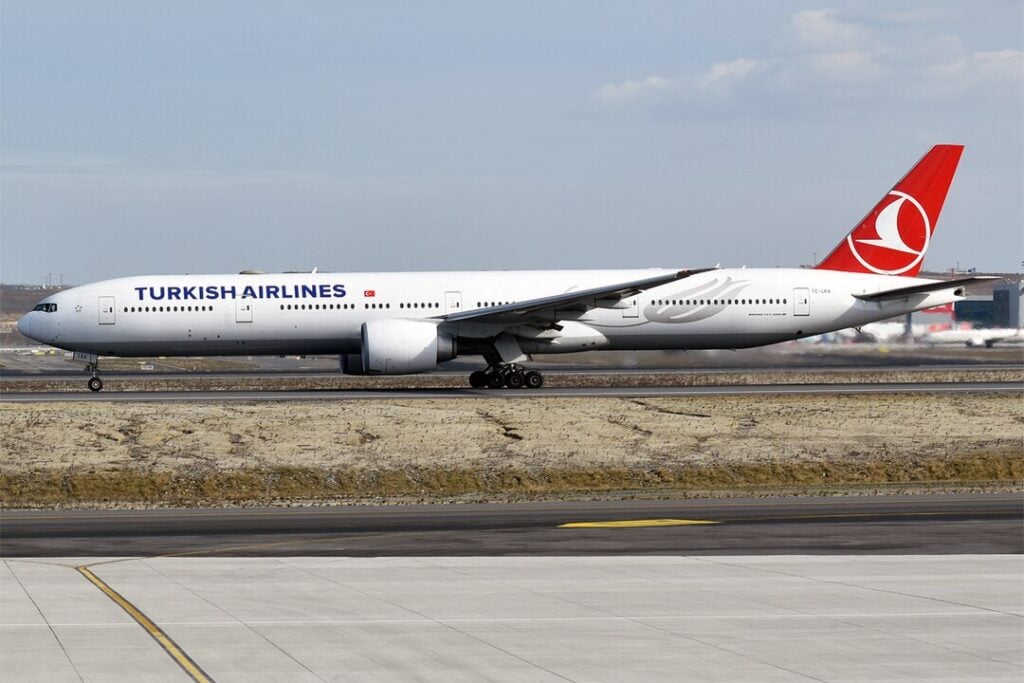 Turkish Airlines Lands in Seville With Daily Flights Turkish Airlines Lands in Seville With Daily Flights