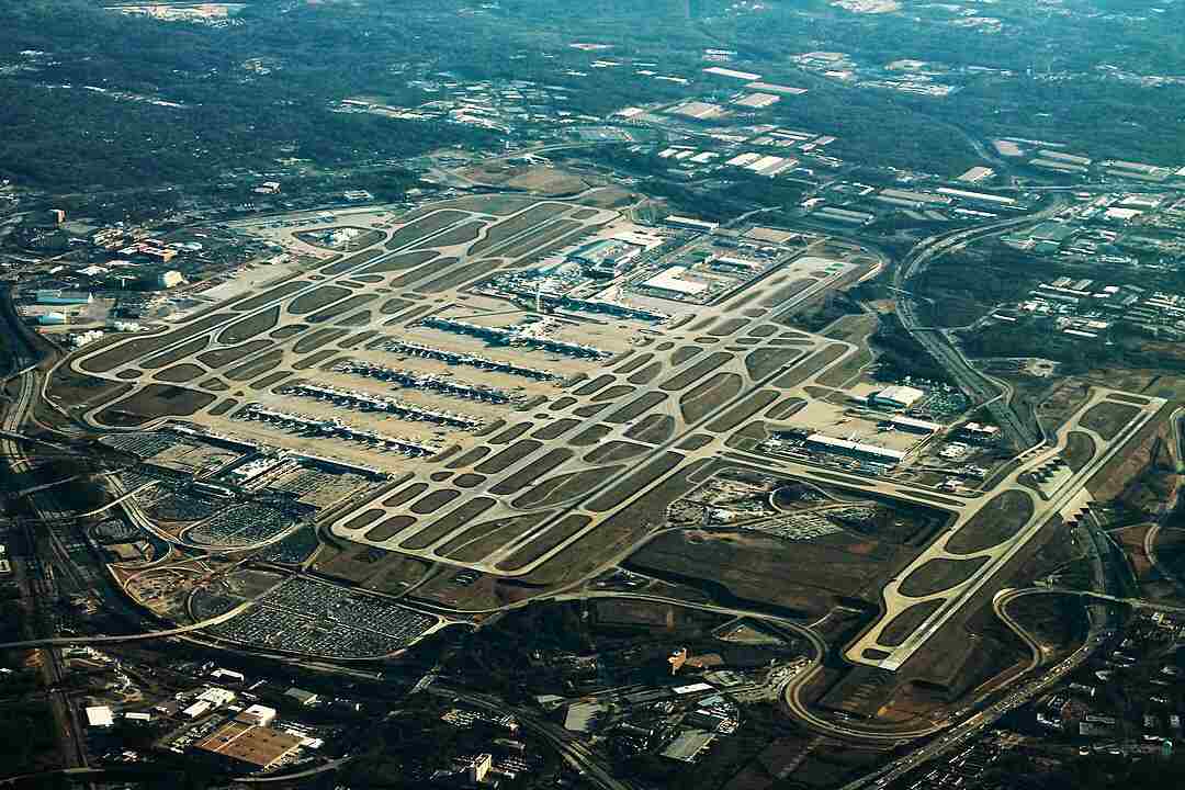 Hartsfield-Jackson Atlanta International Airport expects 2.6 million travelers this Memorial Day weekend Hartsfield-Jackson Atlanta International Airport expects 2.6 million travelers this Memorial Day weekend