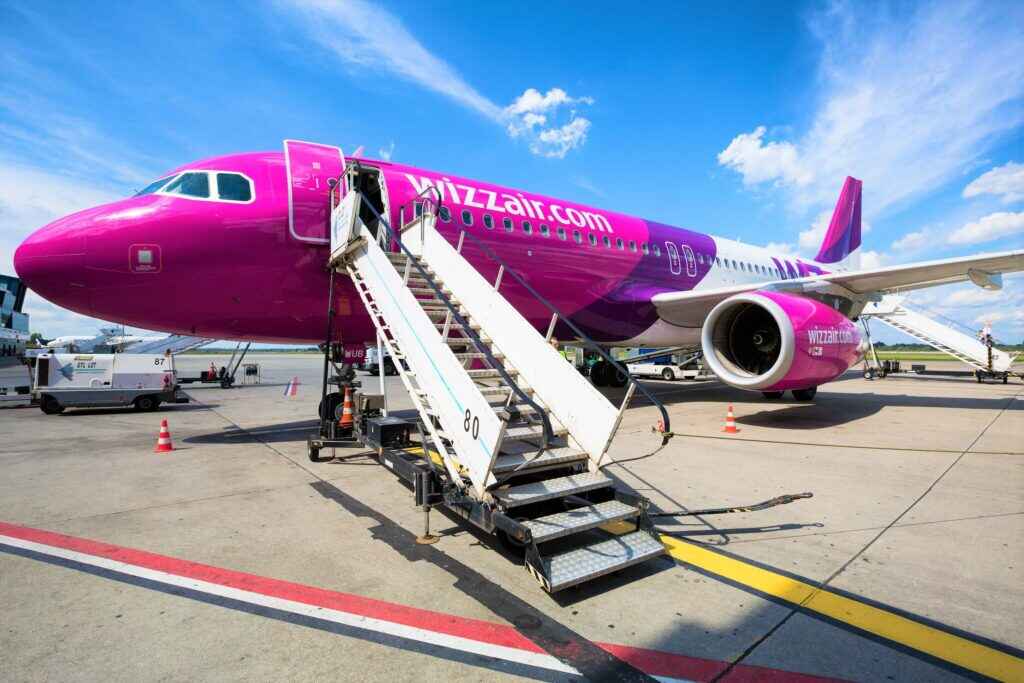 Wizz Air Deploys StorkJet FlyGuide and Avtech Systems Fleetwide Wizz Air Deploys StorkJet FlyGuide and Avtech Systems Fleetwide