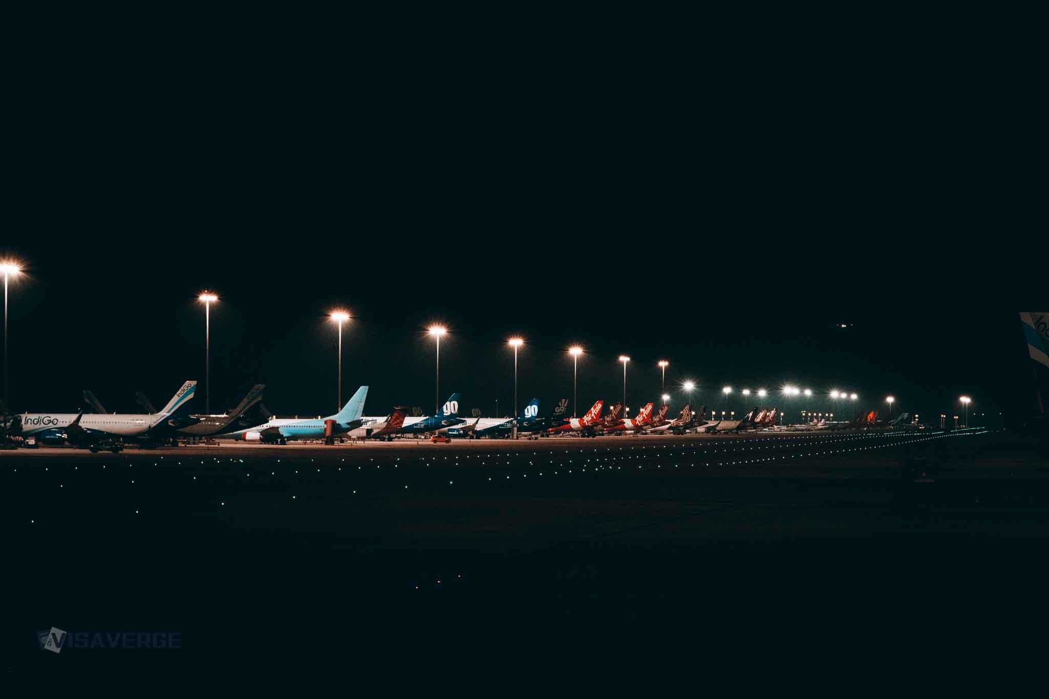 Mumbai-Bound Boeing 787 Makes Emergency Landing After Depressurization Incident Mumbai-Bound Boeing 787 Makes Emergency Landing After Depressurization Incident